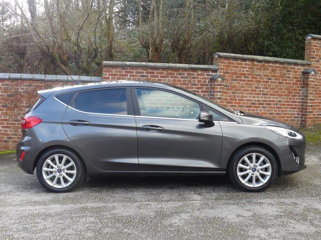 Ford Fiesta Ford Fiesta 2020 1.0T Ecoboost Mhev Titanium CE20WHH Grey #2