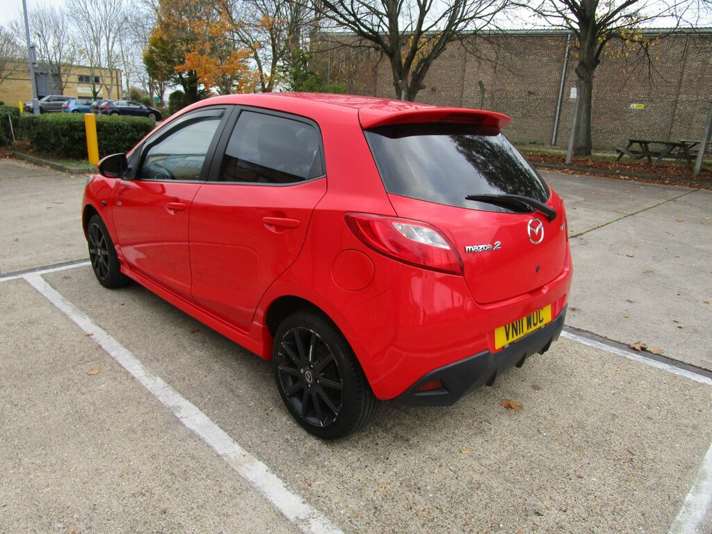 Mazda 2 1.3 Black Hatchback Euro 5 VN11WUC Red #2
