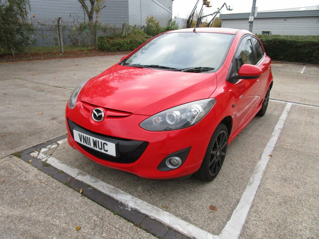 Mazda 2 1.3 Black Hatchback Euro 5 VN11WUC Red #3