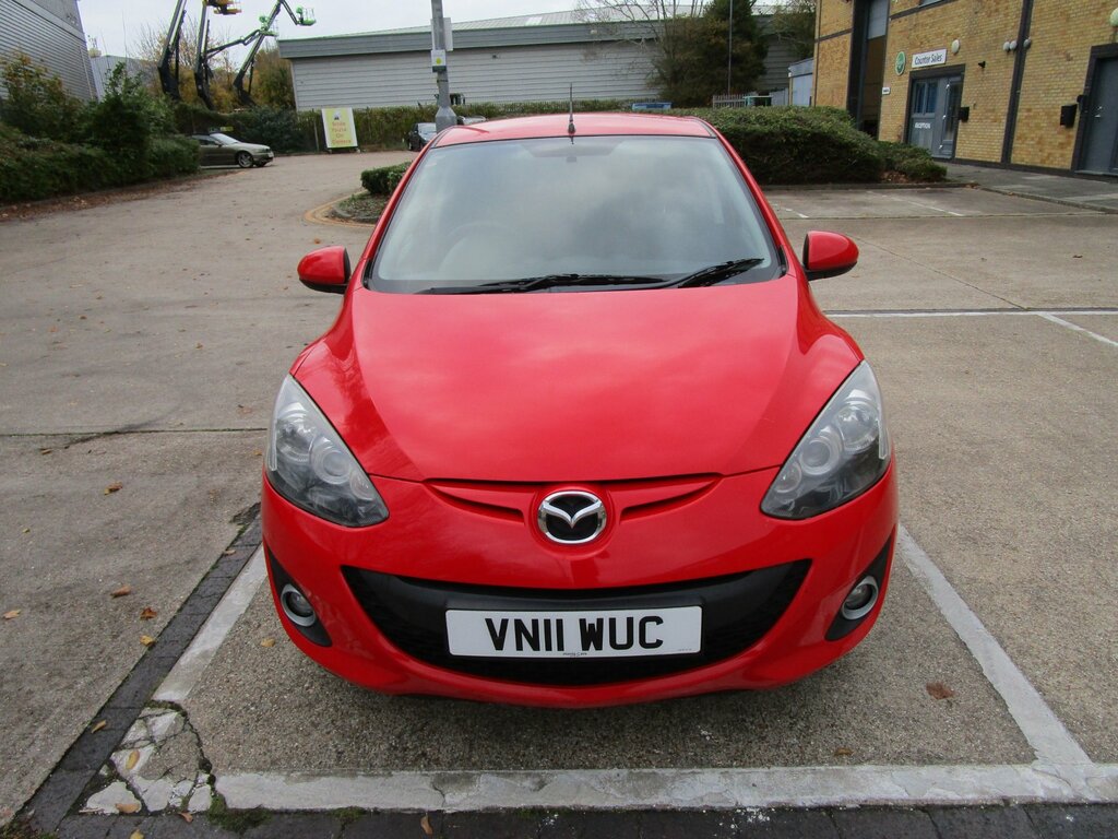 Mazda 2 1.3 Black Hatchback Euro 5 VN11WUC Red #5