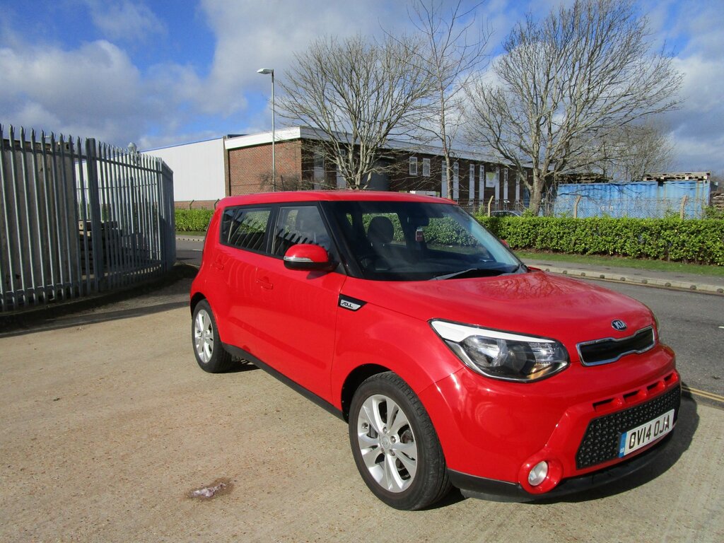 Kia Soul 1.6 Crdi Connect Plus Suv Euro 5 Red