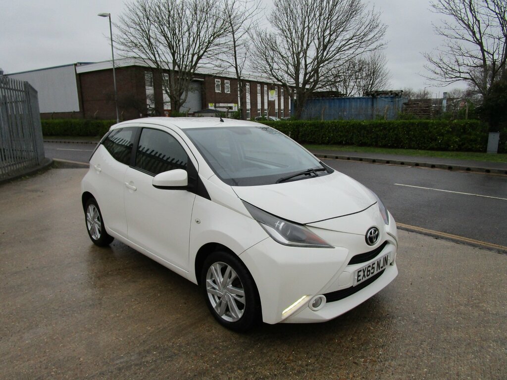 Toyota Aygo 1.0 Vvt-i X-pression X-wave Euro White