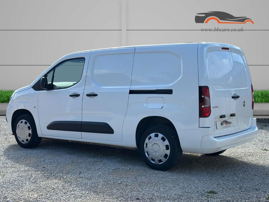 Vauxhall Combo 1.5L Sportive DY21OPG White #3