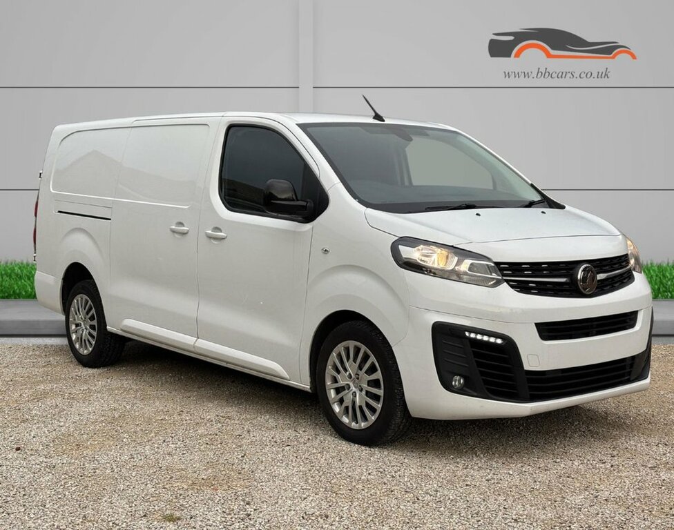 Vauxhall Vivaro 1.5L Pro 6Dr White
