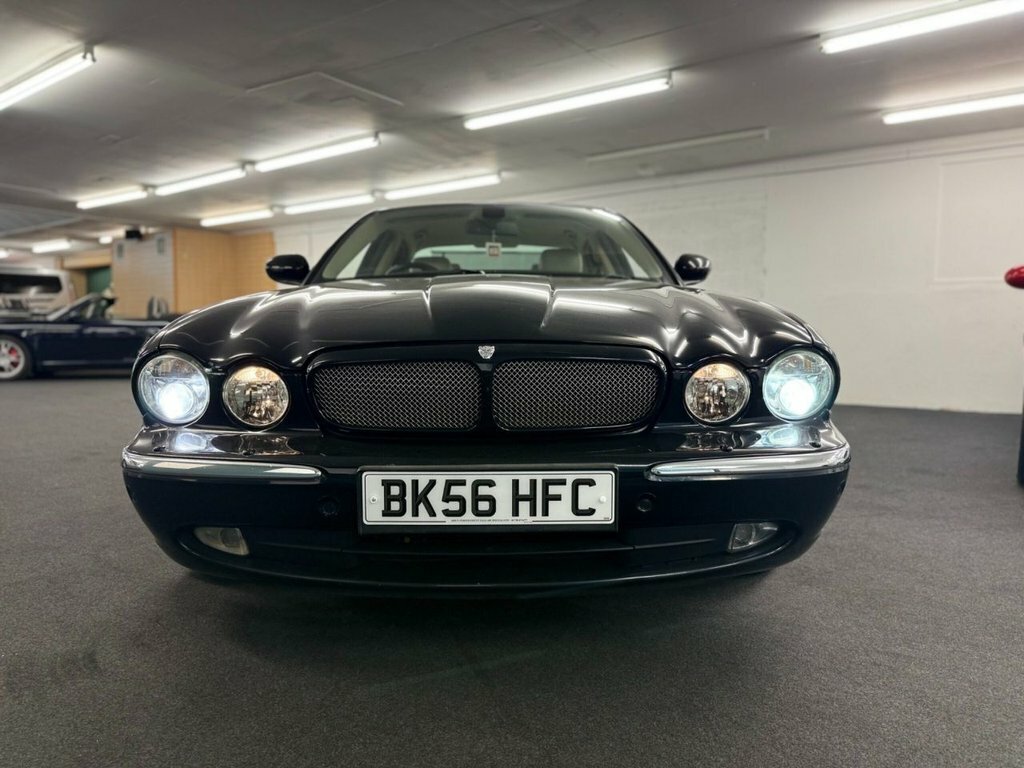Jaguar XJR 4.2L Null Black #3