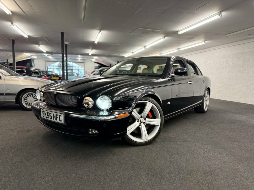 Jaguar XJR 4.2L Null Black