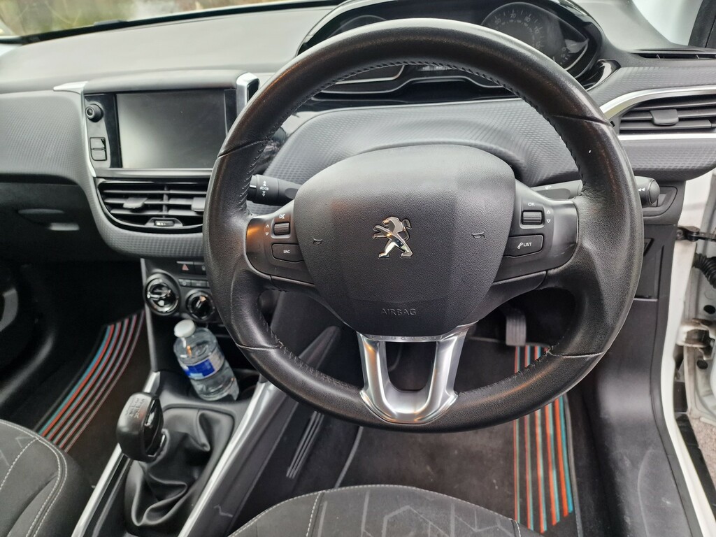 Peugeot 2008 1.2 Puretech Active RX66ZJZ White #6