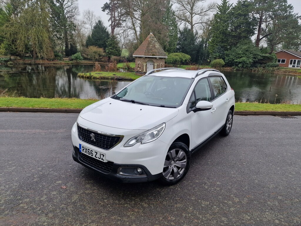 Peugeot 2008 1.2 Puretech Active White