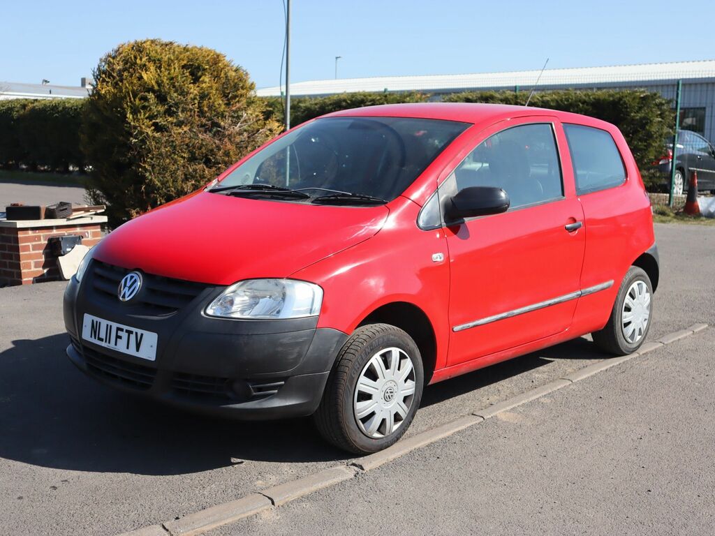 Volkswagen Fox 2011 1.2 6V Hatchback Euro 5 60 Red