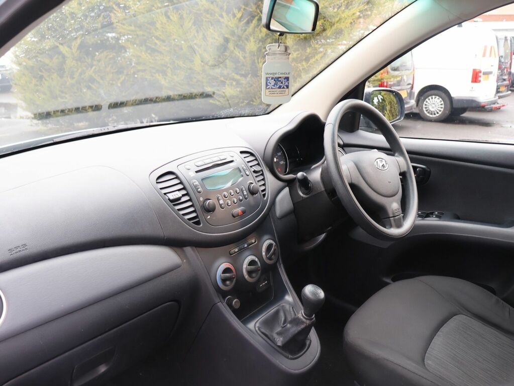 Hyundai I10 2011 1.2 Active Hatchback Euro 5 SL61GZE Silver #3