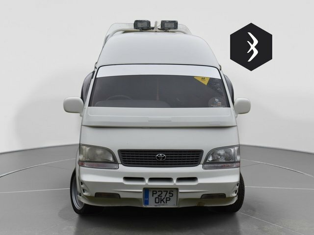 Toyota HiAce Unknown U450 White #2