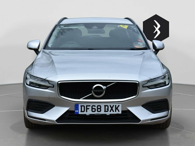 Volvo V60 2.0 D3 Momentum Estate Euro 6 S Silver #2