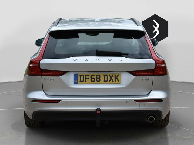 Volvo V60 2.0 D3 Momentum Estate Euro 6 S Silver #6