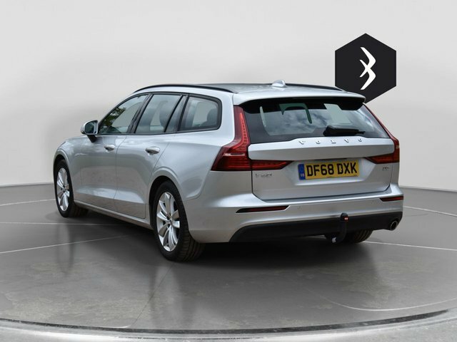 Volvo V60 2.0 D3 Momentum Estate Euro 6 S Silver #5