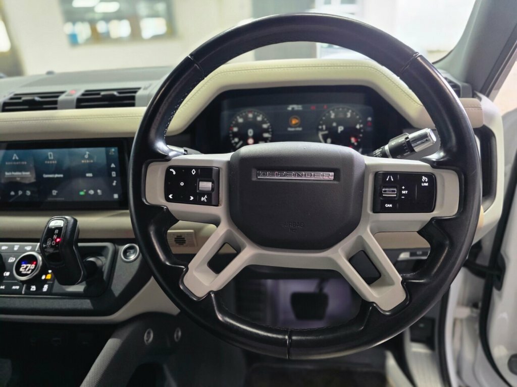 Land Rover Defender 3L X-dynamic S SC71HCG White #2