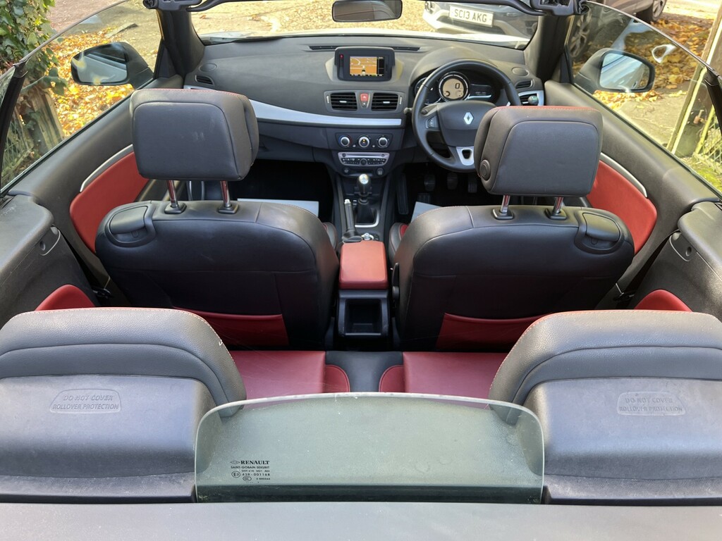 Renault Megane Convertible 1.9 Dci Dynamique Tomtom 201111 White #2