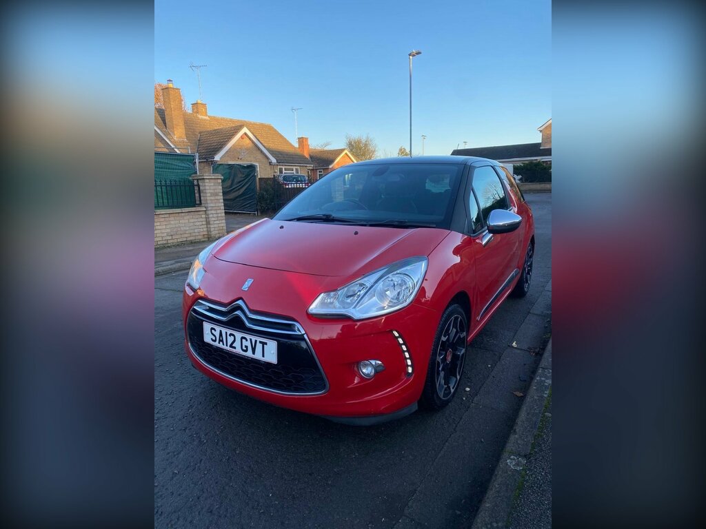 Citroen DS3 1.6 E-hdi Airdream Dstyle Plus Euro 5 Ss Red