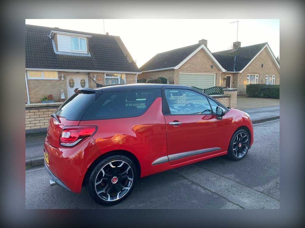 Citroen DS3 1.6 E-hdi Airdream Dstyle Plus Euro 5 Ss SA12GVT Red #2