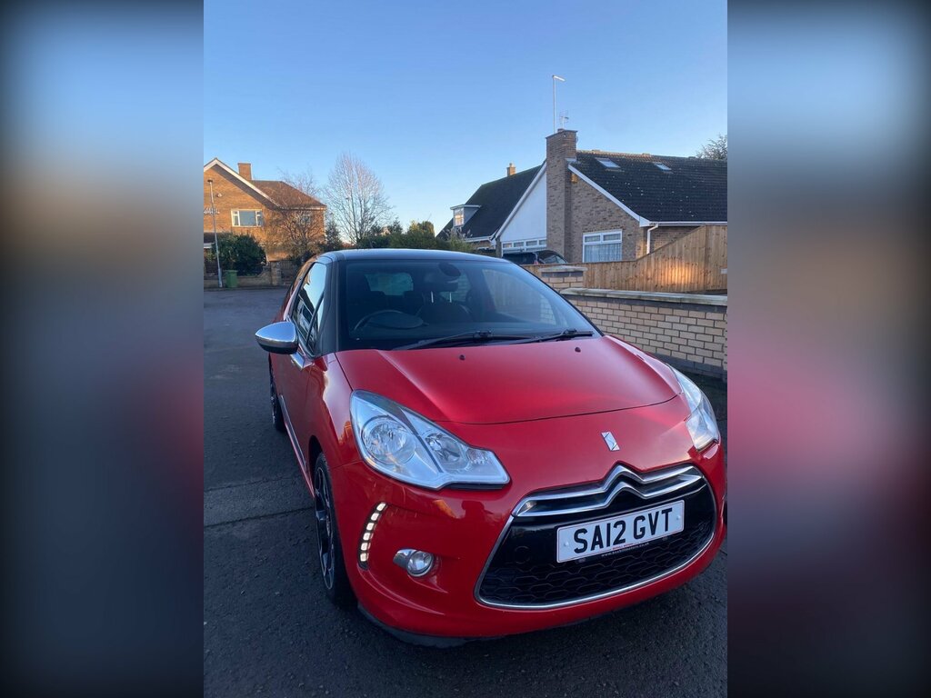 Citroen DS3 1.6 E-hdi Airdream Dstyle Plus Euro 5 Ss SA12GVT Red #4