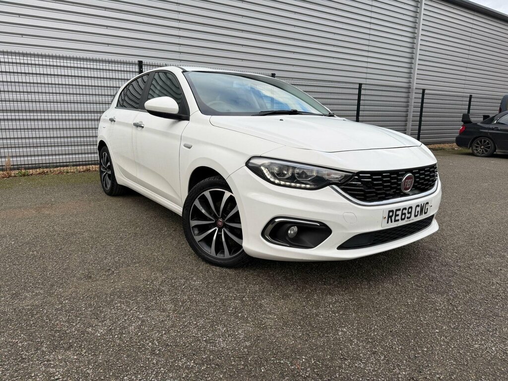 Fiat Tipo 1.6 Multijetii Lounge Euro 6 Ss White