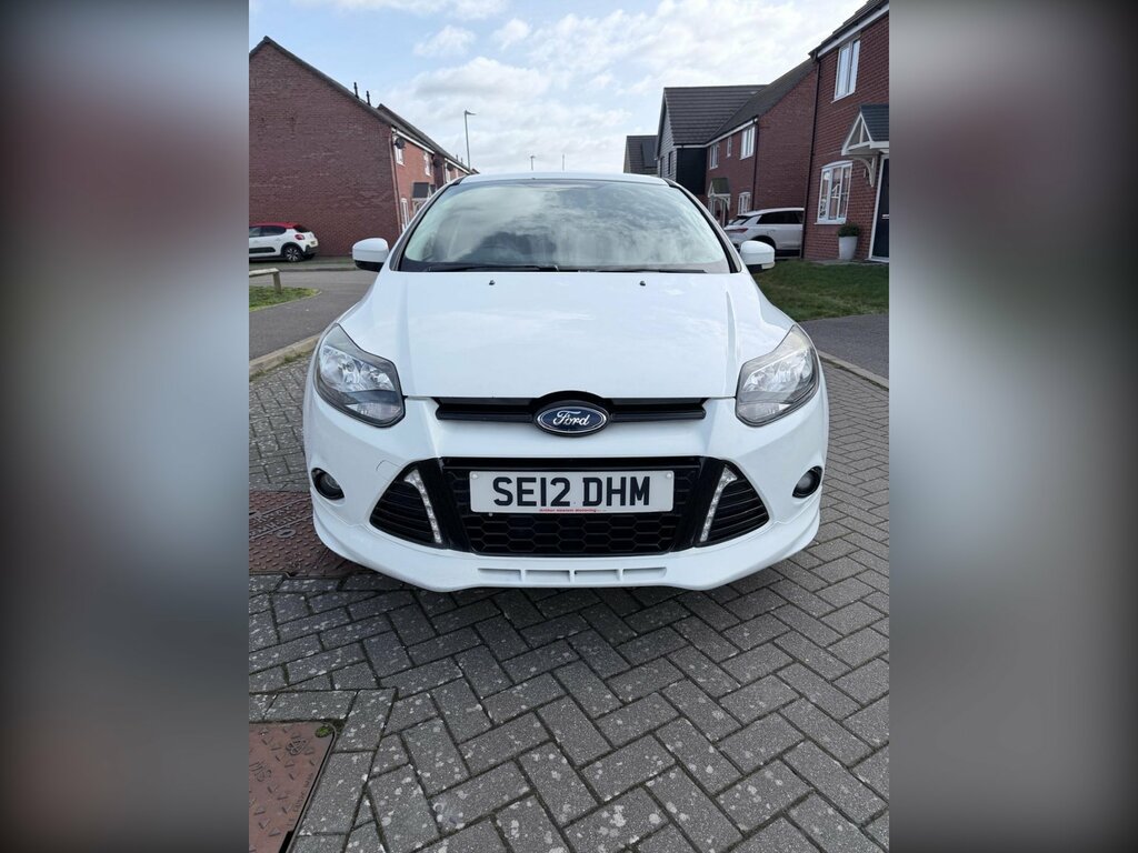 Ford Focus 1.6 Tdci Zetec S Euro 5 Ss SE12DHM White #4