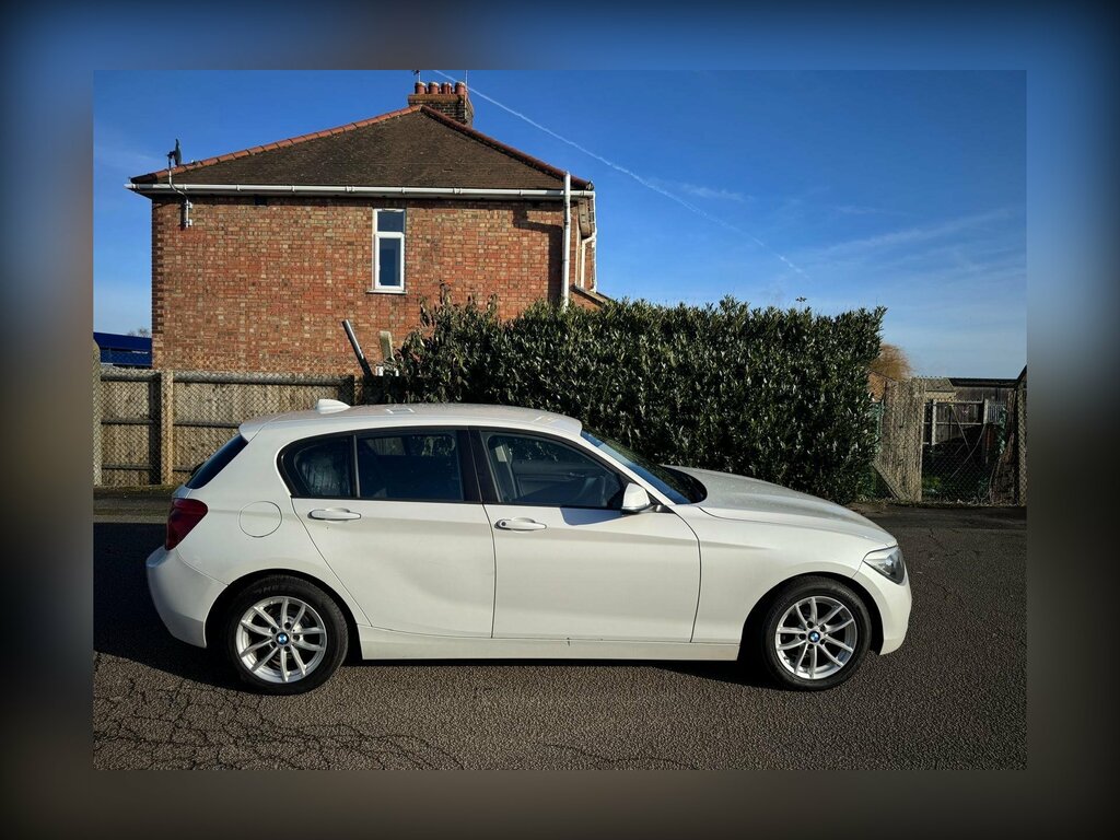 BMW 1 Series 1.6 116D Ed Efficientdynamics Euro 5 Ss YF64GGE White #5