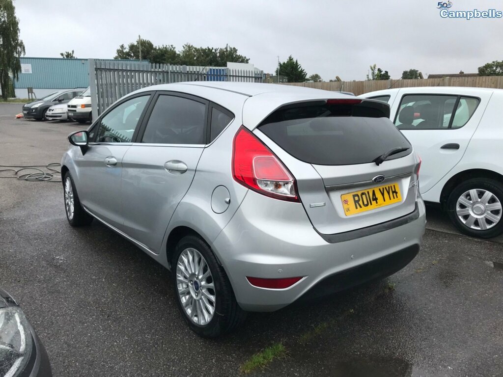 Ford Fiesta Hatchback 1.0 Titanium 2014 RO14YYH Silver #4