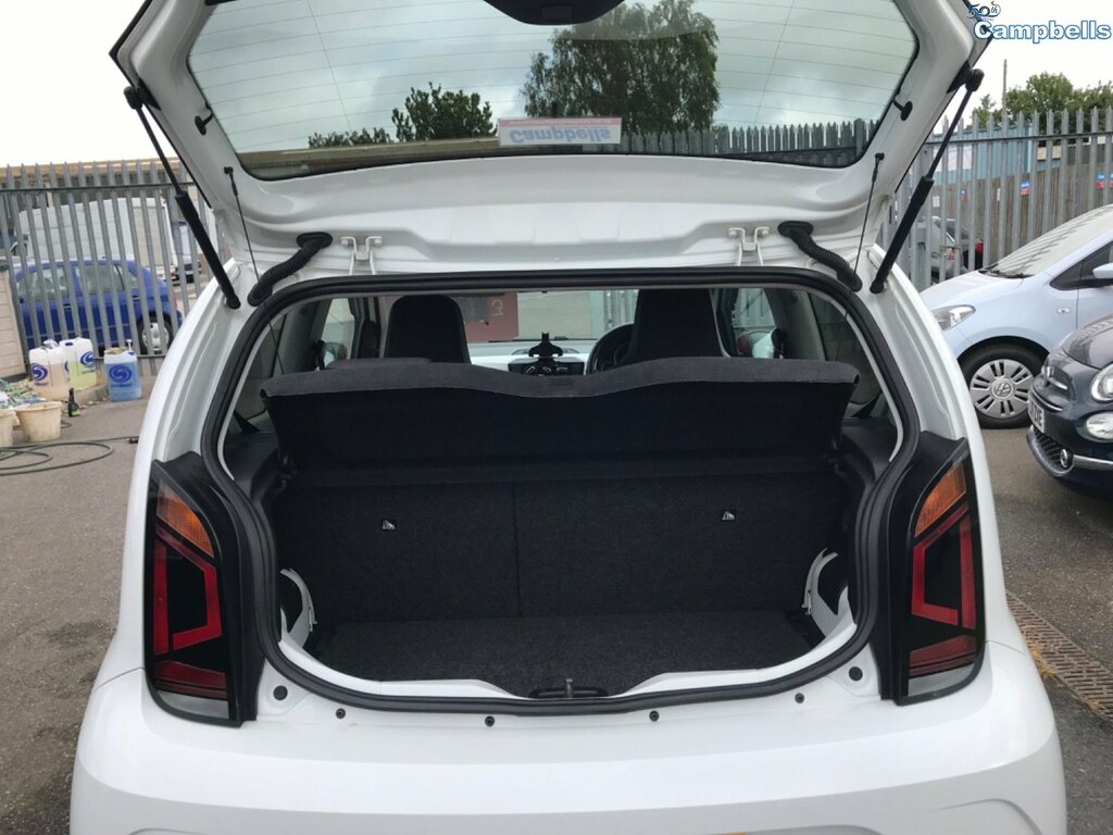 Volkswagen Up Hatchback 1.0 Beats 2016 YS66PXU White #6