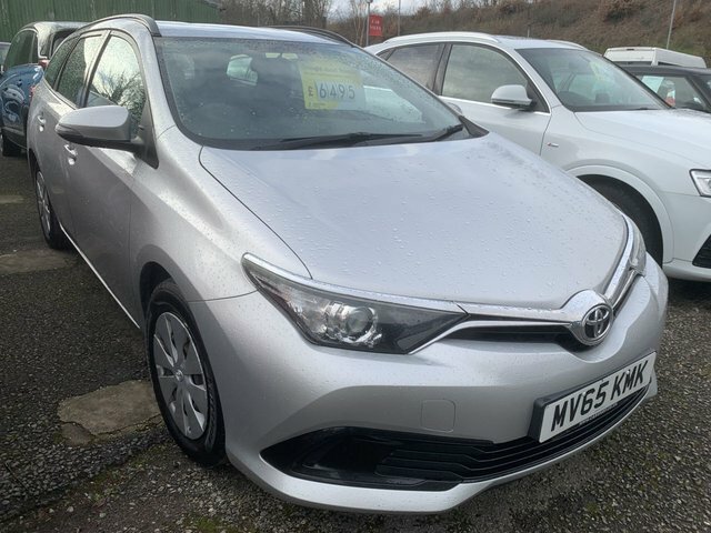 Toyota Auris 1.4 D-4d Active Touring Sports E Silver