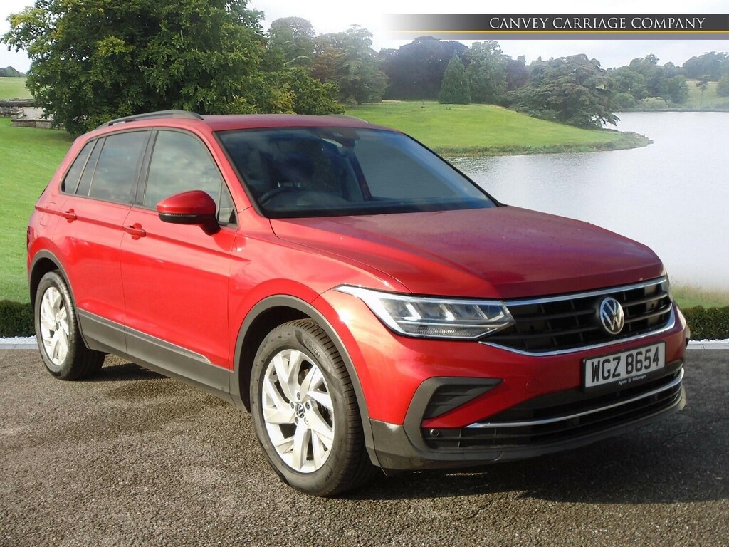 Volkswagen Tiguan 2.0 Tdi Life Dsg Euro 6 Ss Red