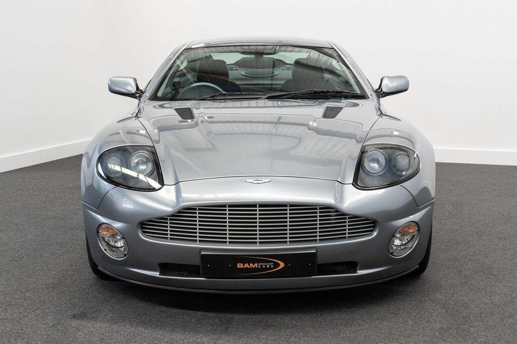 Aston Martin Vanquish Coupe MX54KZH Silver #5
