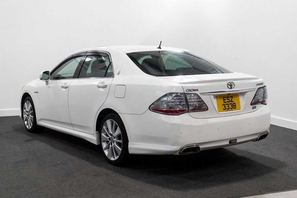 Toyota Crown Petrol Black #2