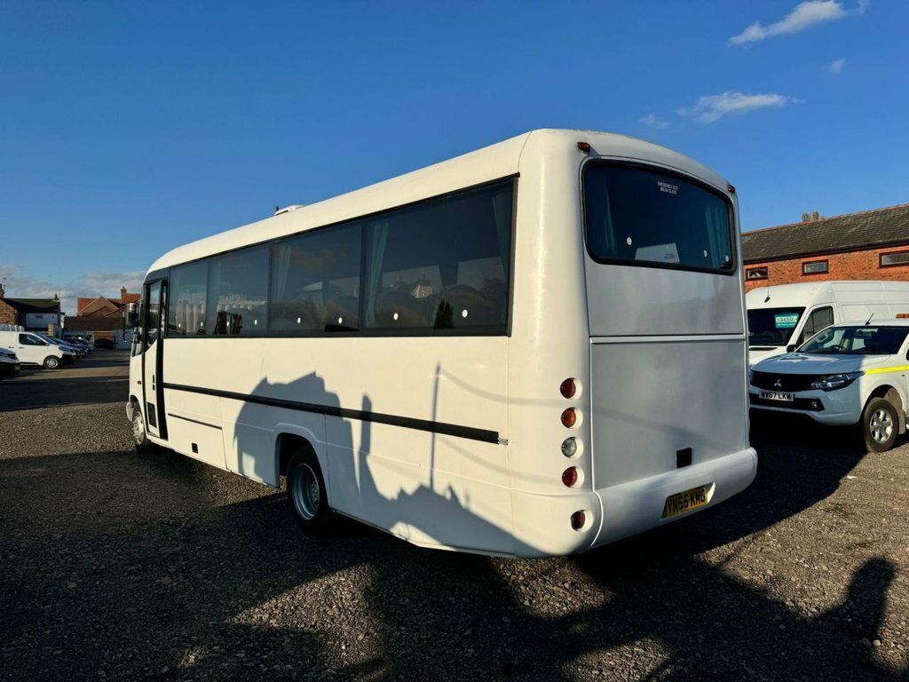 Mercedes-Benz  Minibus YN55KMG White #3