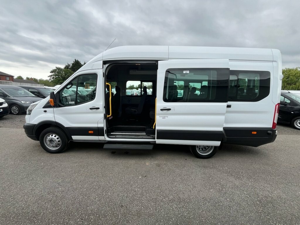 Ford Transit Custom Minibus YS18HJX White #3