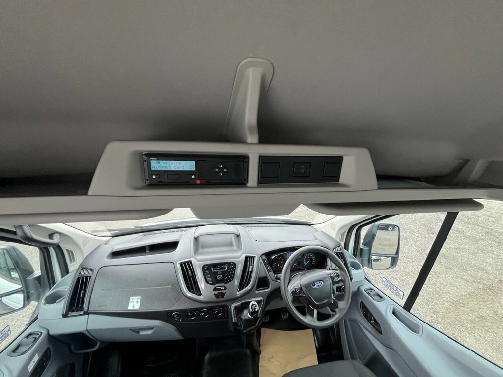 Ford Transit Custom Minibus YS18HJX White #4