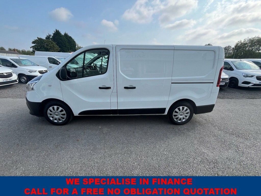 Renault Trafic Mpv YF70OJH White #6
