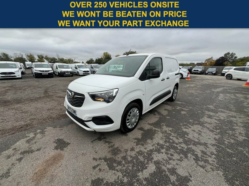 Vauxhall Combo 1.6L Sportive White