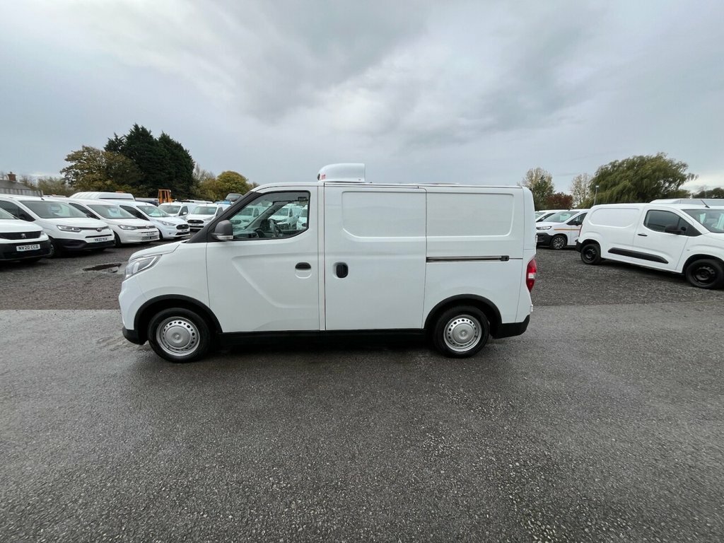 Maxus eDeliver 3 Electric LM71HNA White #2