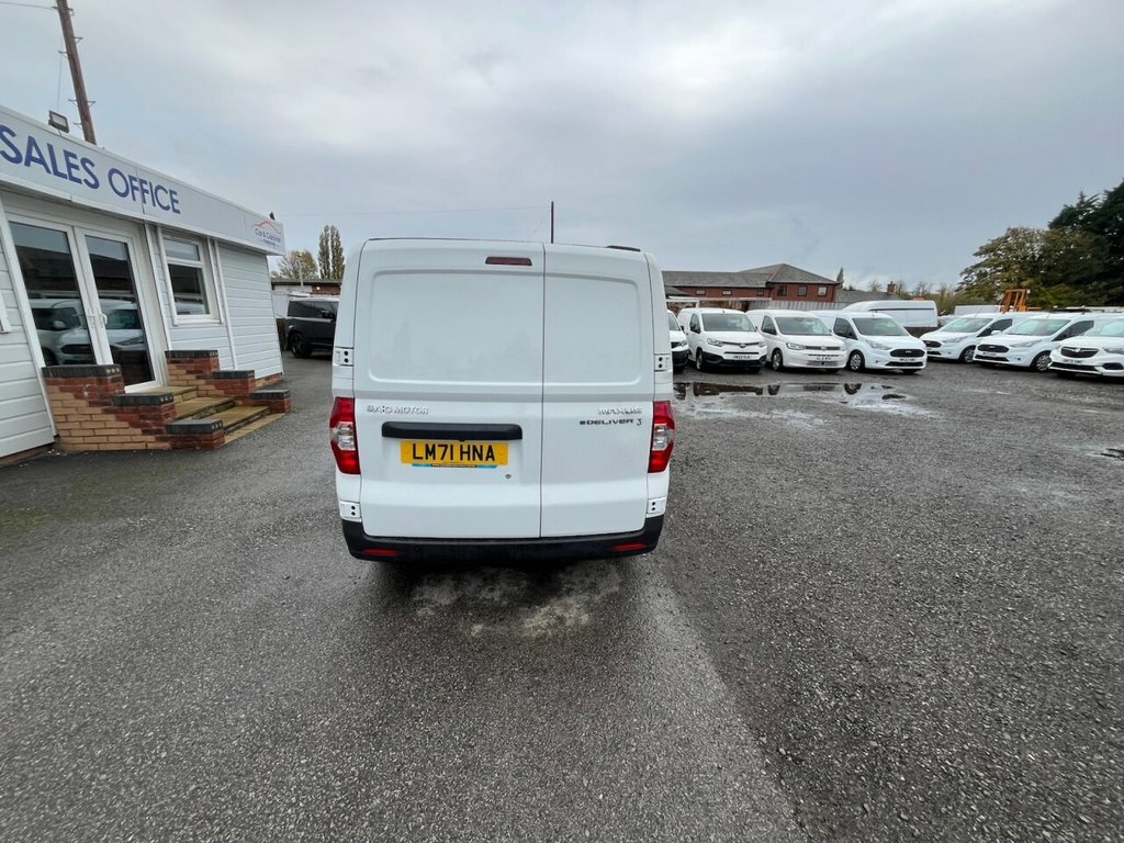 Maxus eDeliver 3 Electric White