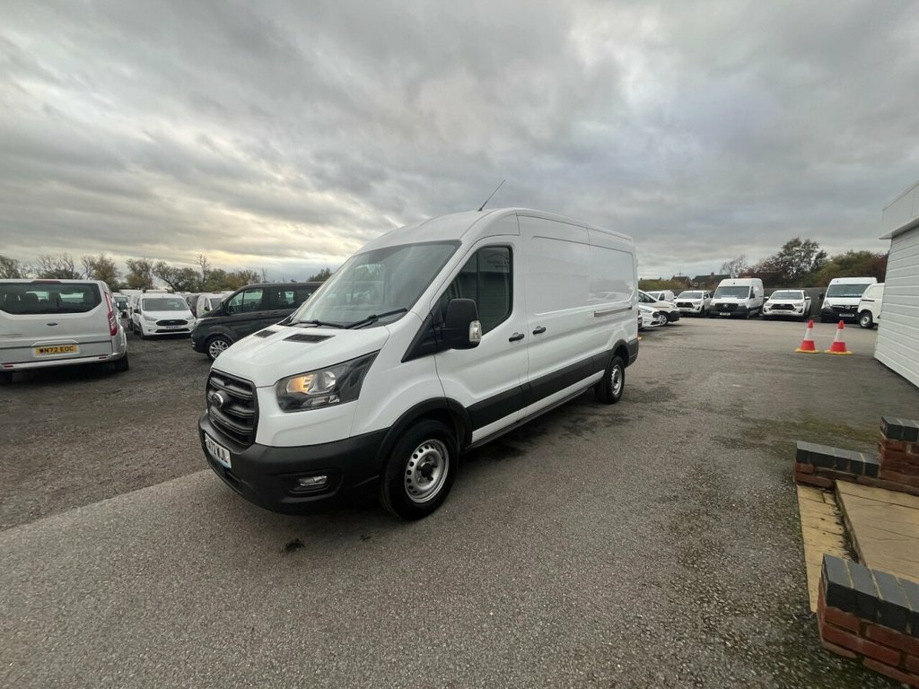 Ford Transit Custom 2L Leader LA72WJL White #2