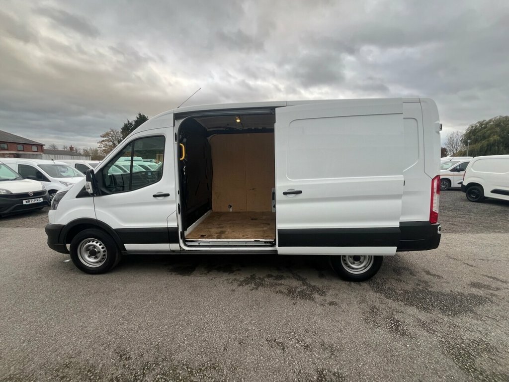 Ford Transit Custom 2L Leader LA72WJL White #4