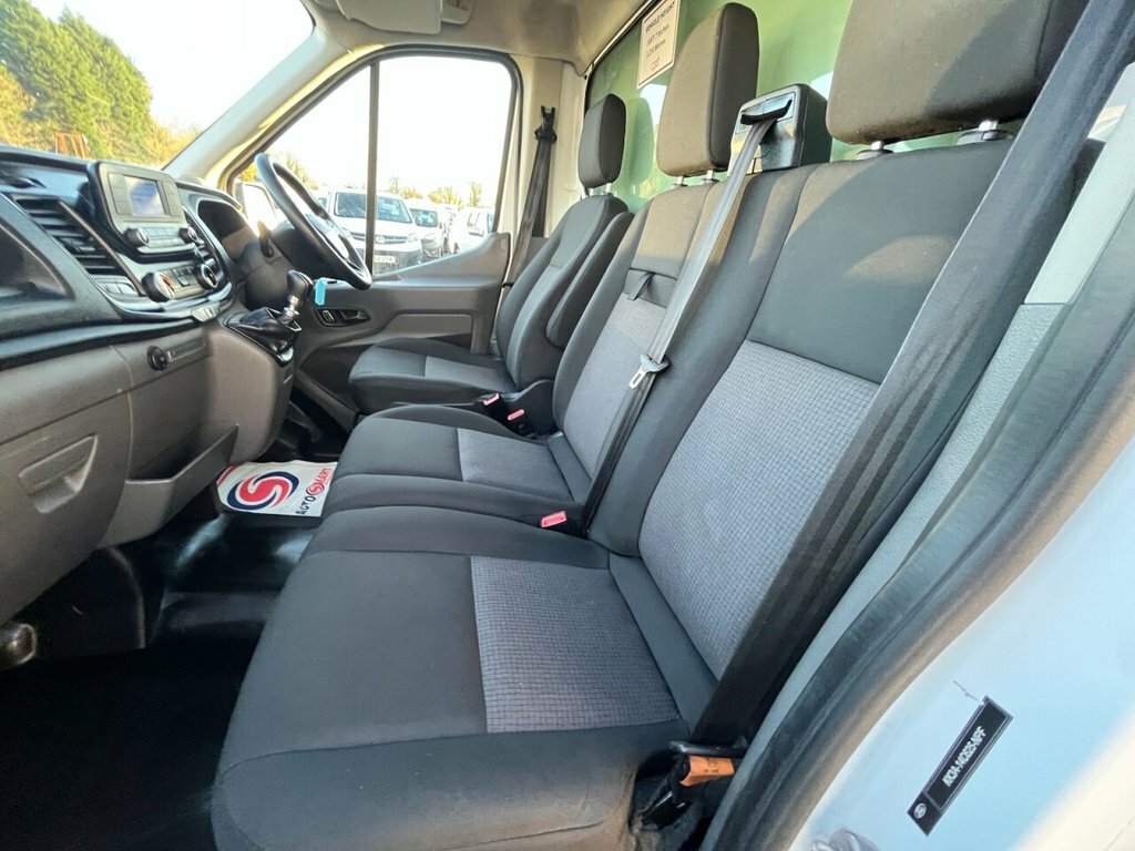 Ford Transit Custom 2L Leader WV22XJJ White #4
