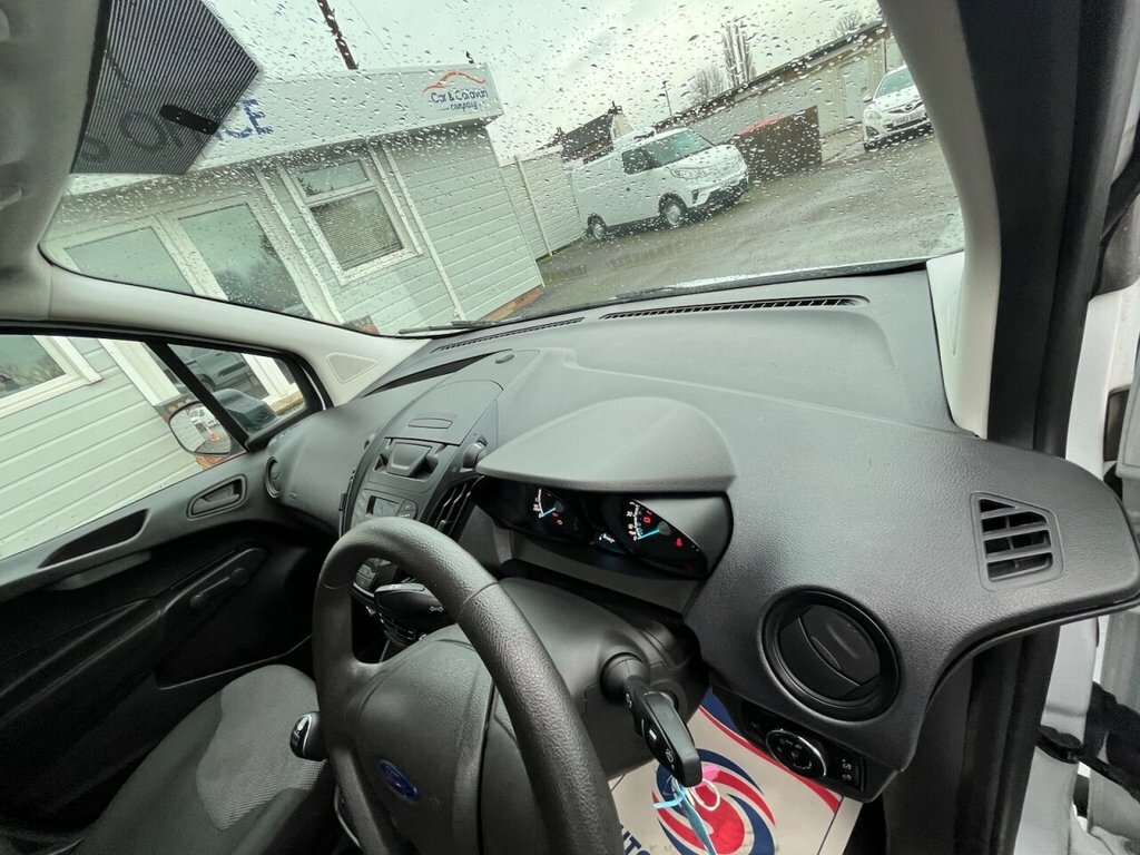 Ford Transit Courier 1L Leader YS71SWY White #5