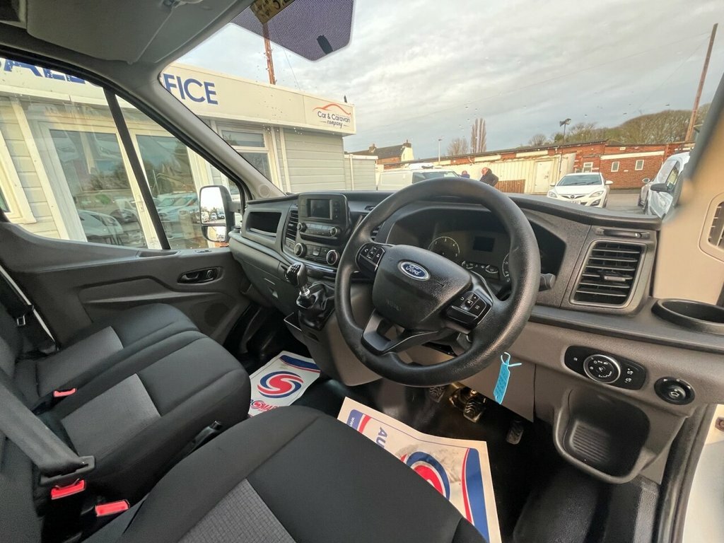 Ford Transit Custom 2L Leader HK71XBX White #6