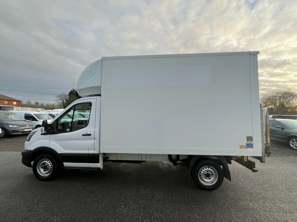 Ford Transit Custom 2L Leader HK71XBX White #2