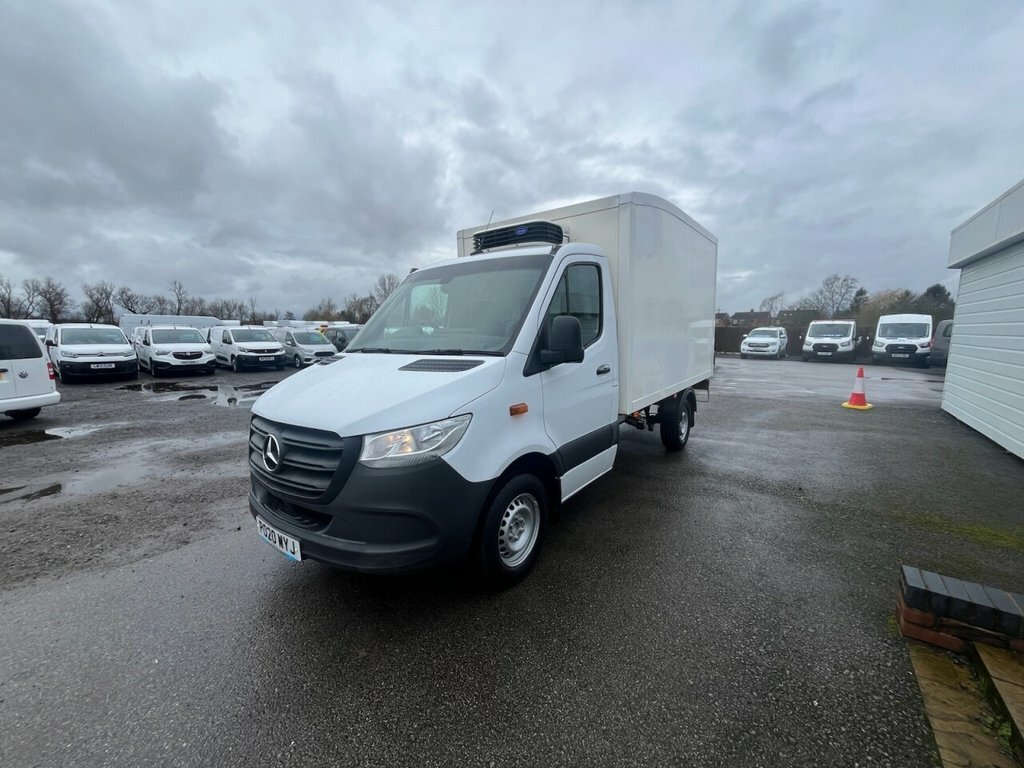 Mercedes-Benz Sprinter Diesel PO20WYJ White #2
