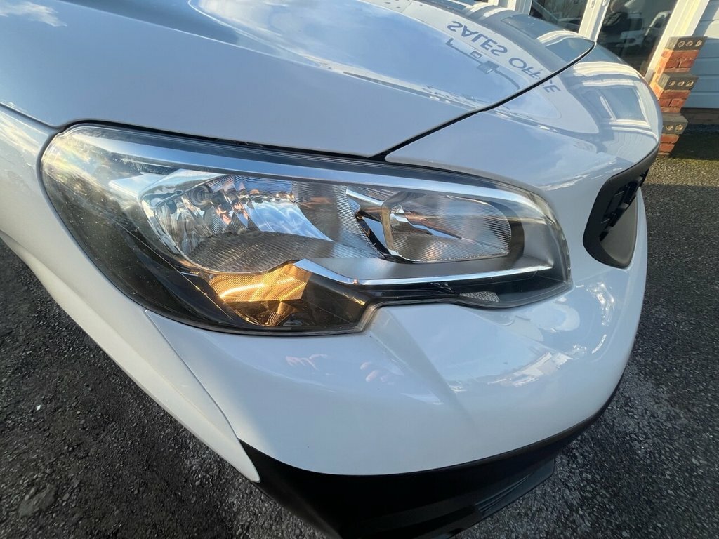Peugeot Expert 1.5L Professional Premium 6Dr AJ22TLV White #2