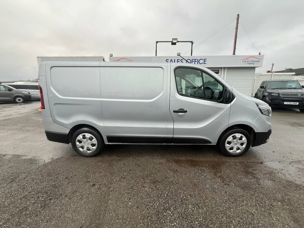 Renault Trafic 2L Business MD72BXY Grey #5