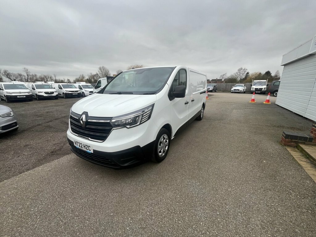 Renault Trafic 2L Business HT22HZC White #3