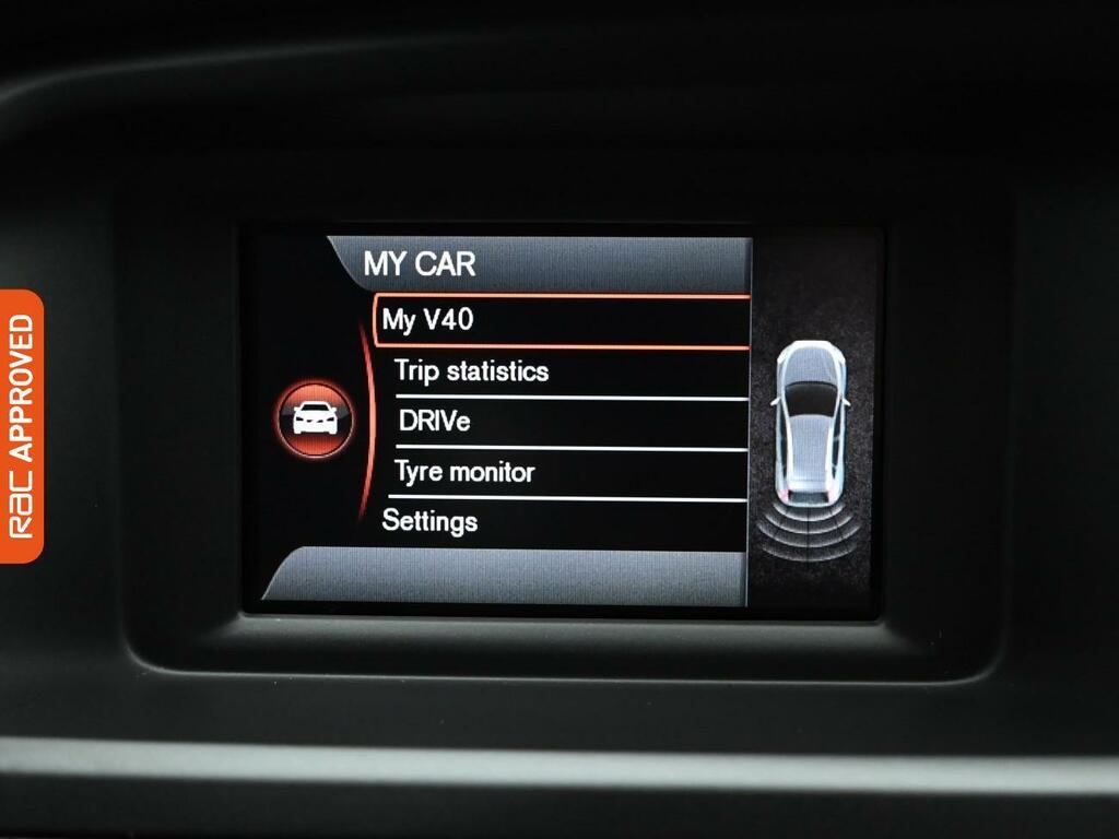 Volvo V40 Cross Country 1.5 T3 Hatchback Euro 6 Ss 152 Silver #3